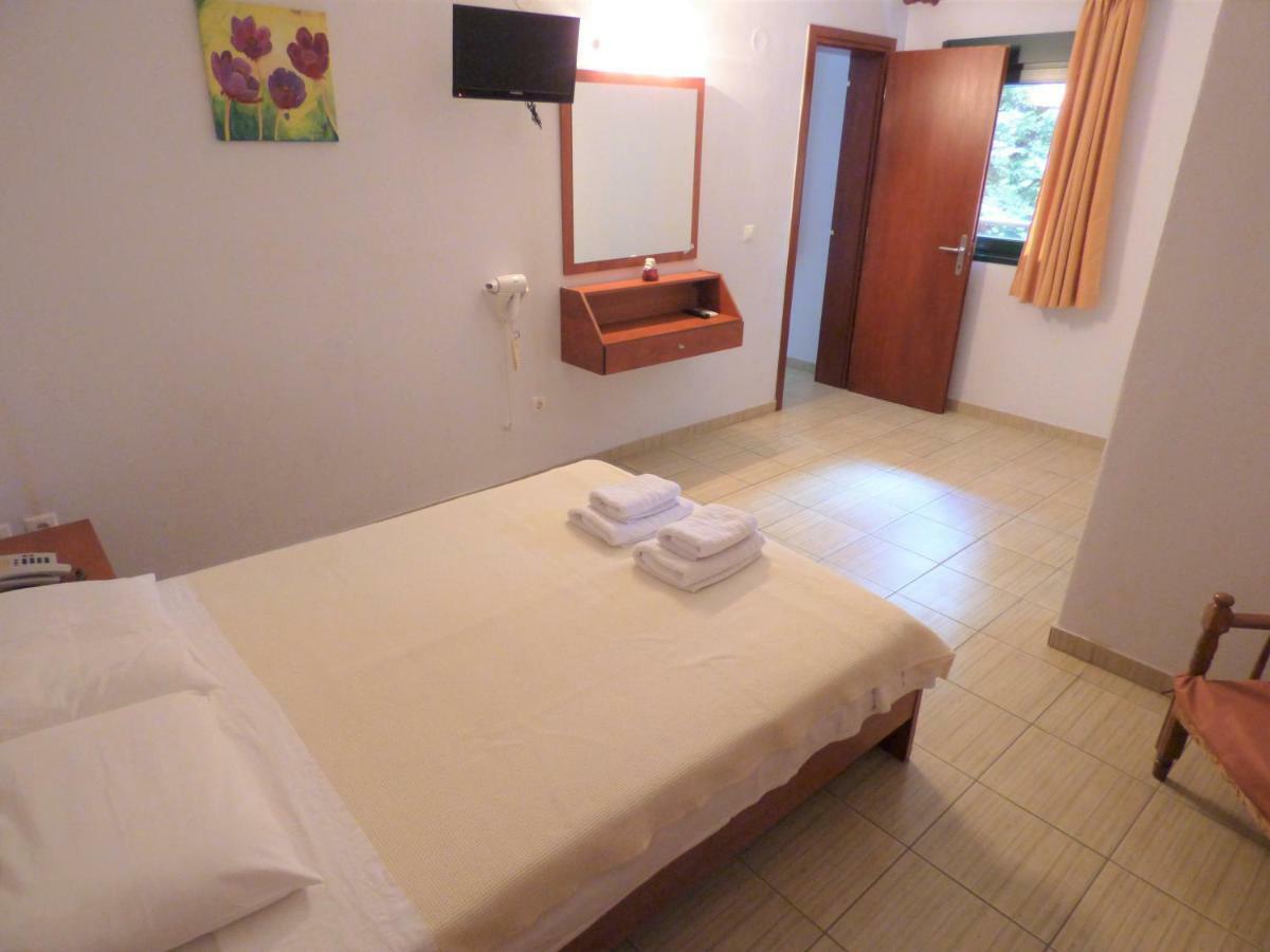Dolphins Apartments & Rooms 리메나스 외부 사진