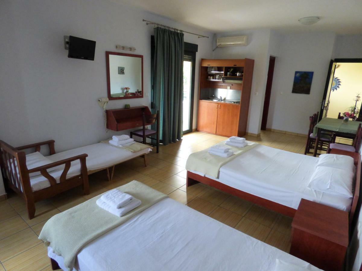 Dolphins Apartments & Rooms 리메나스 외부 사진