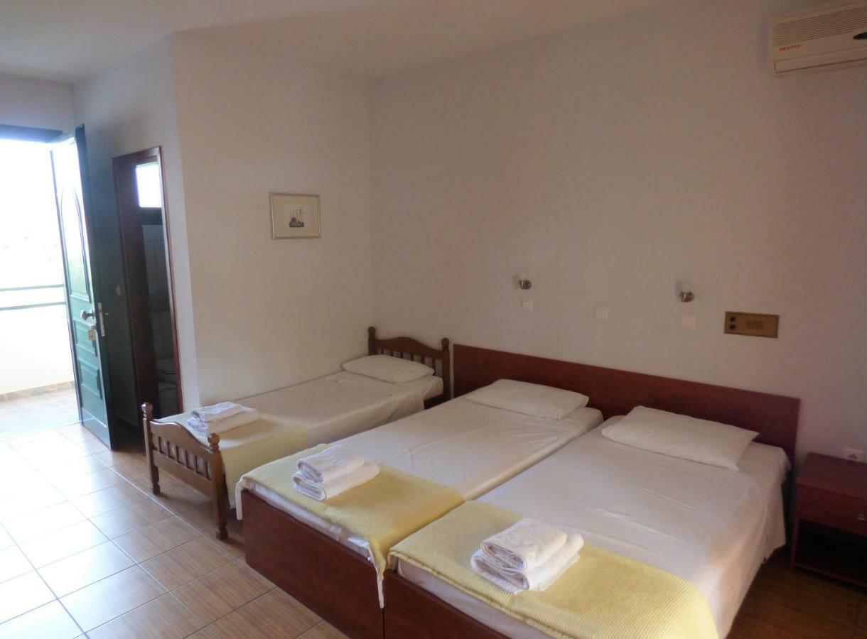 Dolphins Apartments & Rooms 리메나스 외부 사진